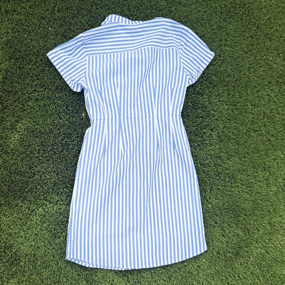 UNTUCKit Blue and White Striped Short-Sleeve Button-Down Dress